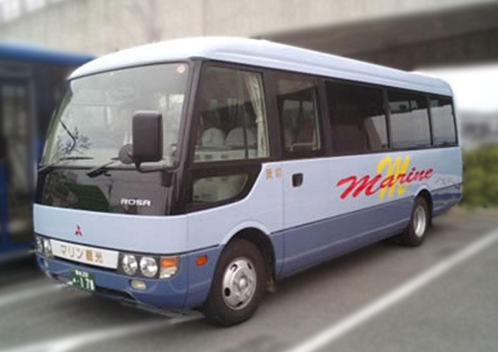 Medium-sized bus
